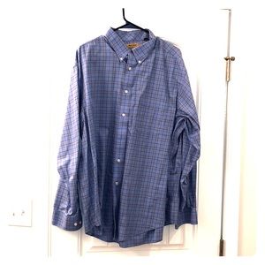 Roundtree and Yorke Blue long sleeve dress shirt